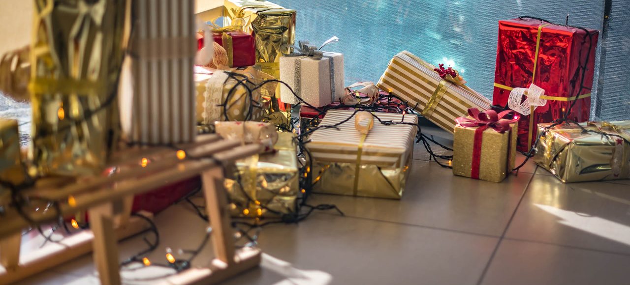 christmas decoration for hair salon